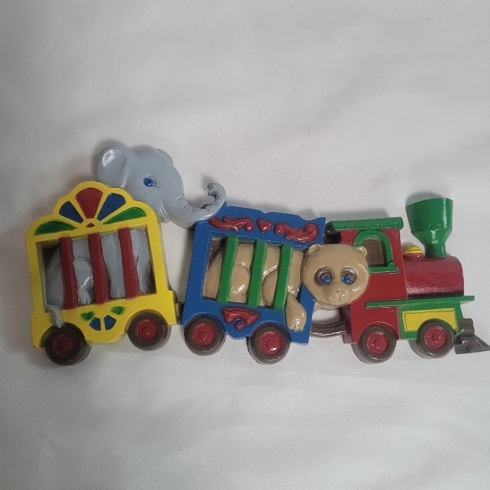 VTG Burwood Circus Train Wall Hangings Zoo Choo Choo 2 Piece